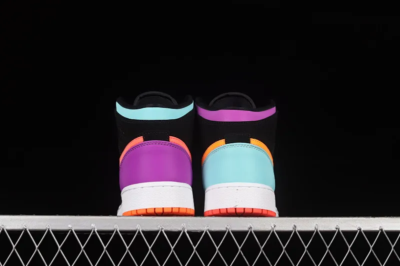 All categories Air Jordan Jordan series basketball shoes Air Jordan 1 Mid G version pure original Air Jordan 1 Mid AJ1 Joe 1 Candy Yuanyang 3M reflective color matching mid-top basketball shoes 554725-083